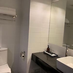 Deluxe  Without Window Twin Room